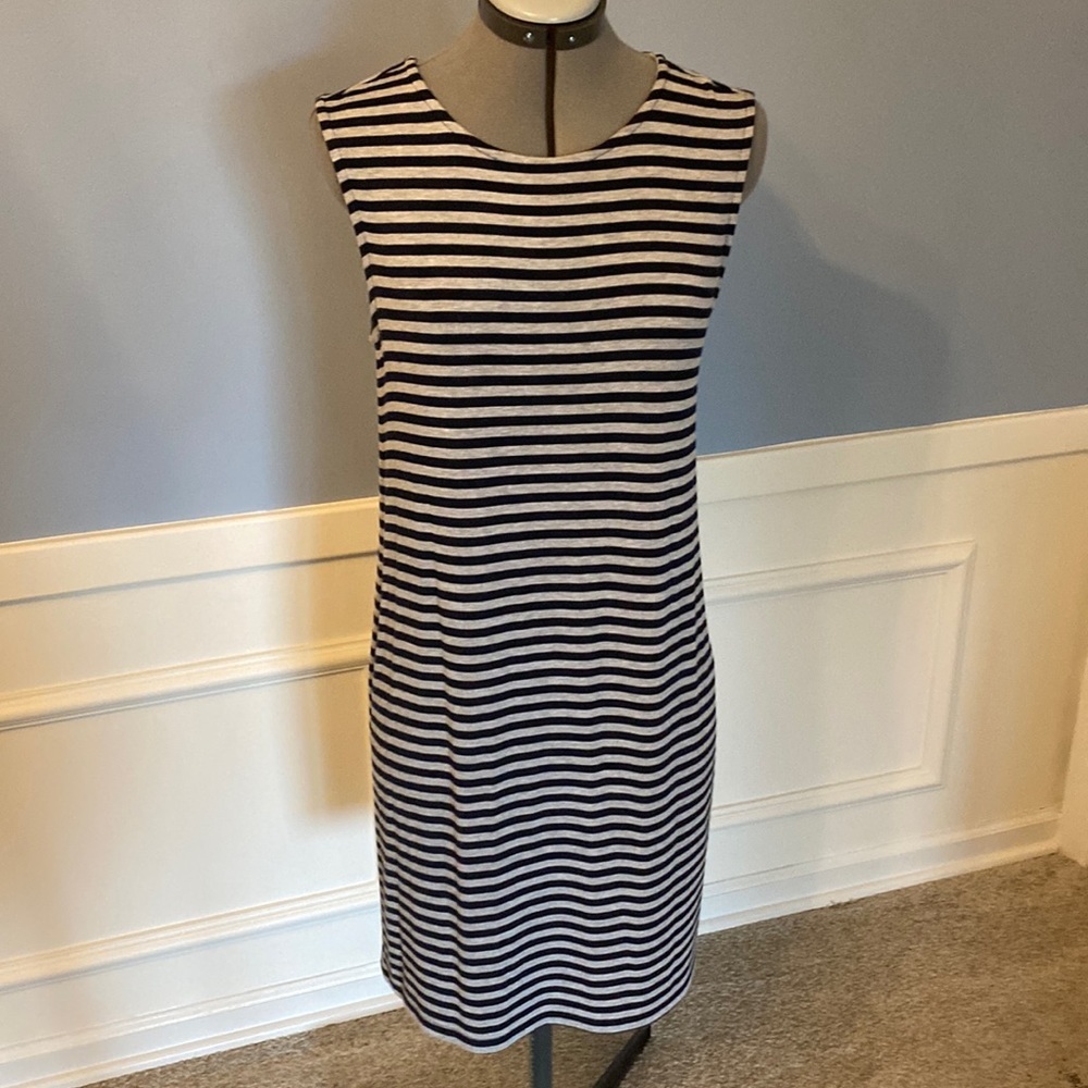 Adrienne Vittadini Striped Knit Dress Size Medium